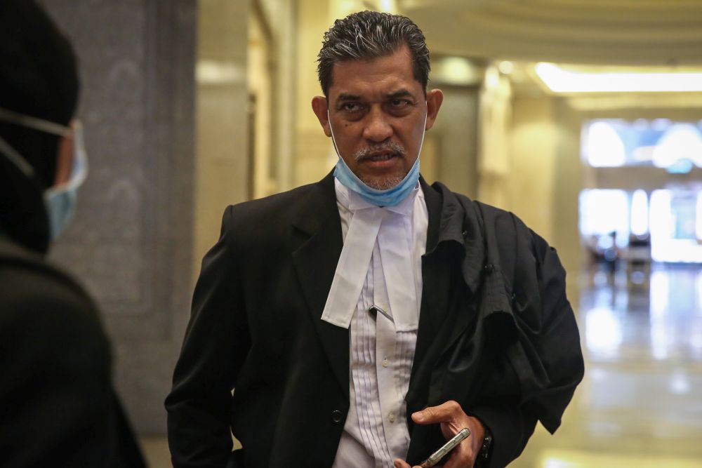 Mais lawyer Abdul Rahim Sinwan insisted that there could be a valid marriage even without proof of marriage through a marriage certificate. — Picture by Yusof Mat Isa