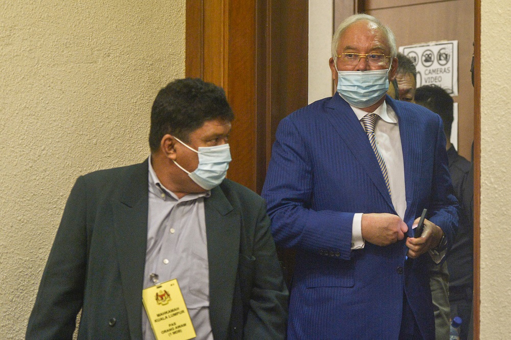 Datuk Seri Najib Razak is pictured at the Kuala Lumpur High Court on January 5, 2021. — Picture by Miera Zulyana 