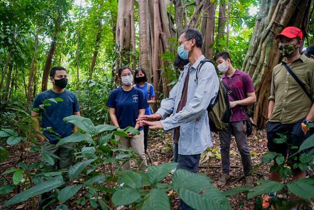 Minister for National Development Desmond Lee (left most) visited Ulu Pandan on Jan 27, accompanied by representatives from the National Parks Board (NParks), Nature Society (Singapore) and Singapore Youth Voices for Biodiversity. — Photo by Desmond Lee