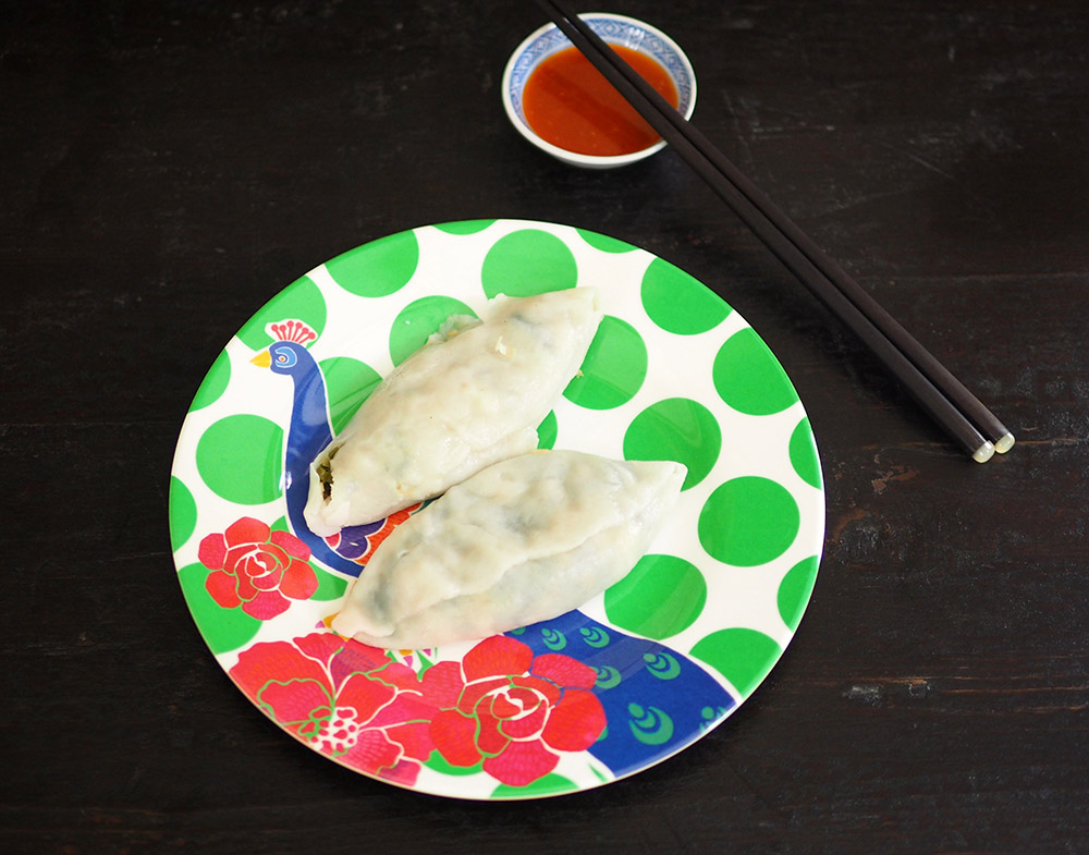 Look for their handmade 'chai kuih' that is generously stuffed with either chives or leeks.