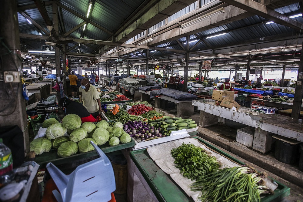 A general view of the Selayang wholesale market on Day 1 of the movement control order, January 13, 2021. u00e2u20acu201d Picture by Hari Anggara
