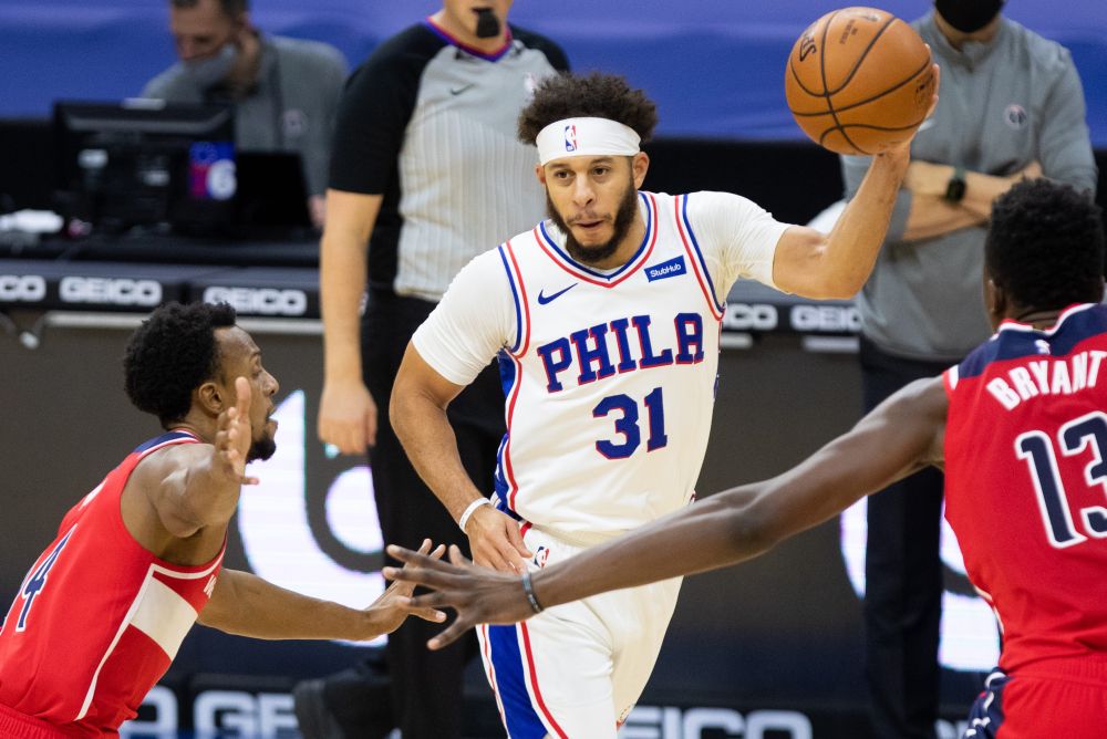 Philadelphia 76ers guard Seth Curry (31) passes the ball against the Washington Wizards during the third quarter at Wells Fargo Centre January 6, 2021. u00e2u20acu201d Reuters pic