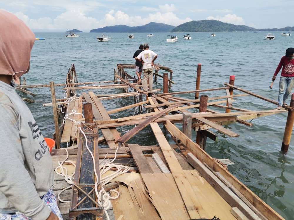 The recent floods in Sabah forced 700 people from more than 200 villages to seek shelter at relief centres. u00e2u20acu201d Picture courtesy of McMillan Woods Global