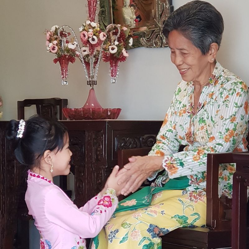 Sohjah is an important ritual on CNY where the younger ones would pay their respects to the elders in order of seniority. u00e2u20acu201d Picture courtesy of Raymond Mah.nn