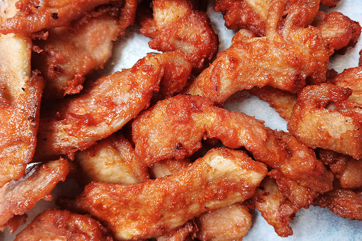 MengTong.Co’s latest product: 'namyu' deep-fried pork.