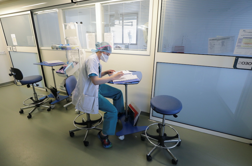 A medical staff member works in the Intensive Care Unit (ICU) for Covid-19 patients at Pasteur hospital in Nice, France, February 19, 2021. u00e2u20acu201d Reuters pic