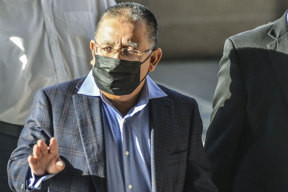 Tan Sri Mohd Isa Abdul Samad is pictured at the Kuala Lumpur High Court February 3, 2021. u00e2u20acu201d Picture by Hari Anggara