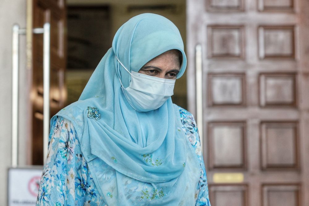 Former National Audit Department director Saadatul Nafisah Bashir Ahmad is pictured at the Kuala Lumpur Court Complex February 23, 2021. u00e2u20acu201d Picture by Ahmad Zamzahuri