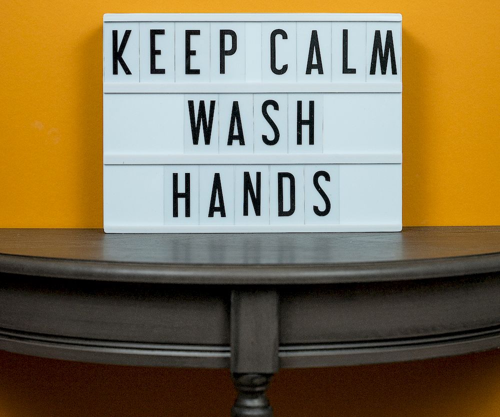 Designate younger family members to remind everyone of what they need to do. — Picture by Alex Azabache/Pexels via TODAY