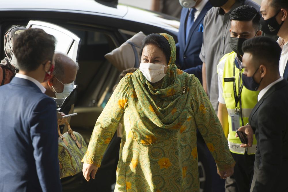 Datin Seri Rosmah Mansor arrives at the Kuala Lumpur High Court on February 10, 2021. u00e2u20acu201d Picture by Miera Zulyanan