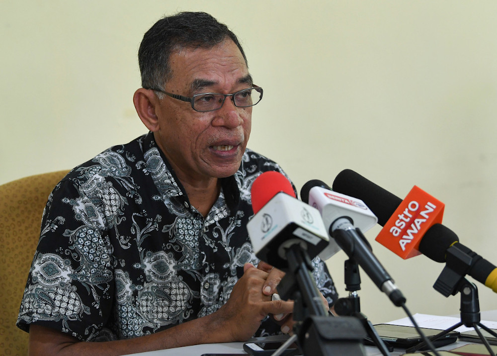 Domestic Trade and Consumer Affairs Deputy Minister Datuk Rosol Wahid speaks to members of the media in Hulu Terengganu, January 18, 2021. u00e2u20acu201d Bernama picnn