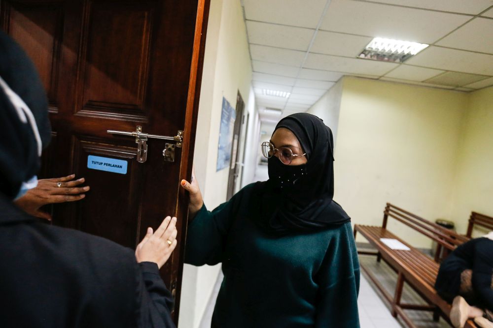 Zamira Juneed arrives at the Butterworth Court Complex February 24, 2021. u00e2u20acu201d Picture by Sayuti Zainudin