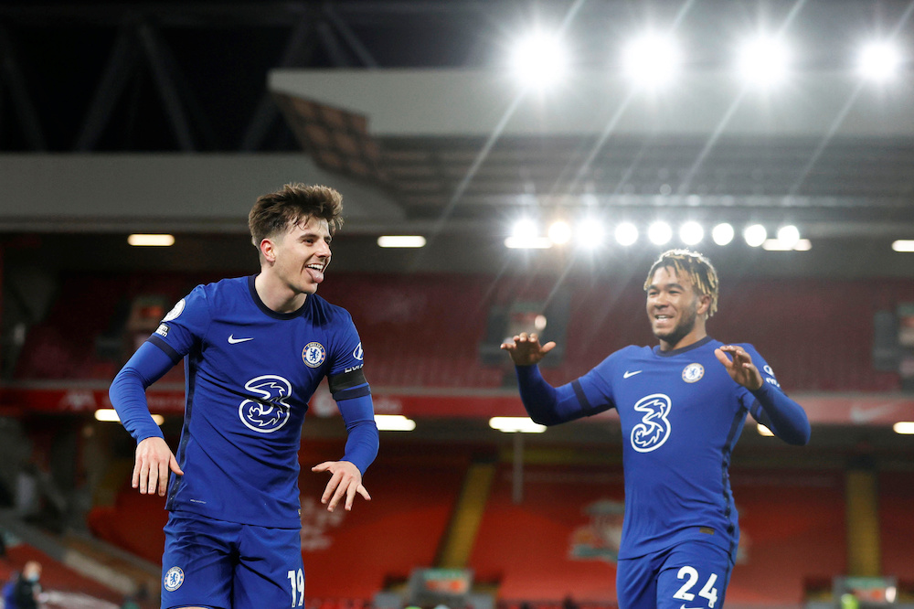 Chelsea's Mason Mount celebrates scoring their first goal against Liverpool with Reece James, Liverpool March 5, 2021. u00e2u20acu201d Pool via Reuters/Phil Noble 