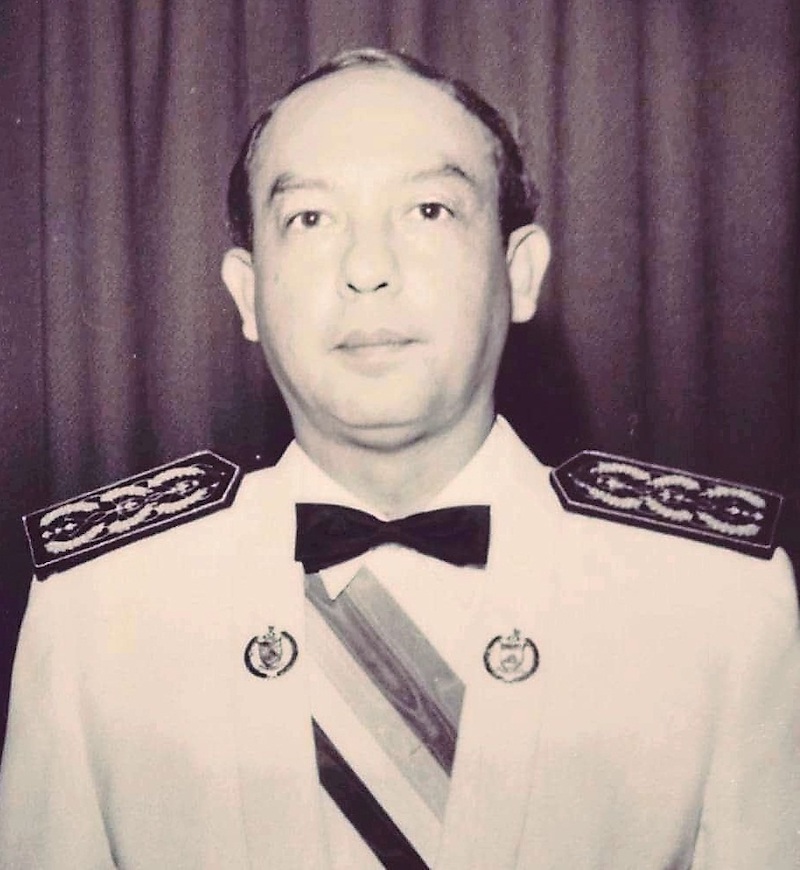 Tan Sri Richard Lind played an important role in convincing the interior natives to agree to the formation of Malaysia. u00e2u20acu201d Picture via Borneo Post Online