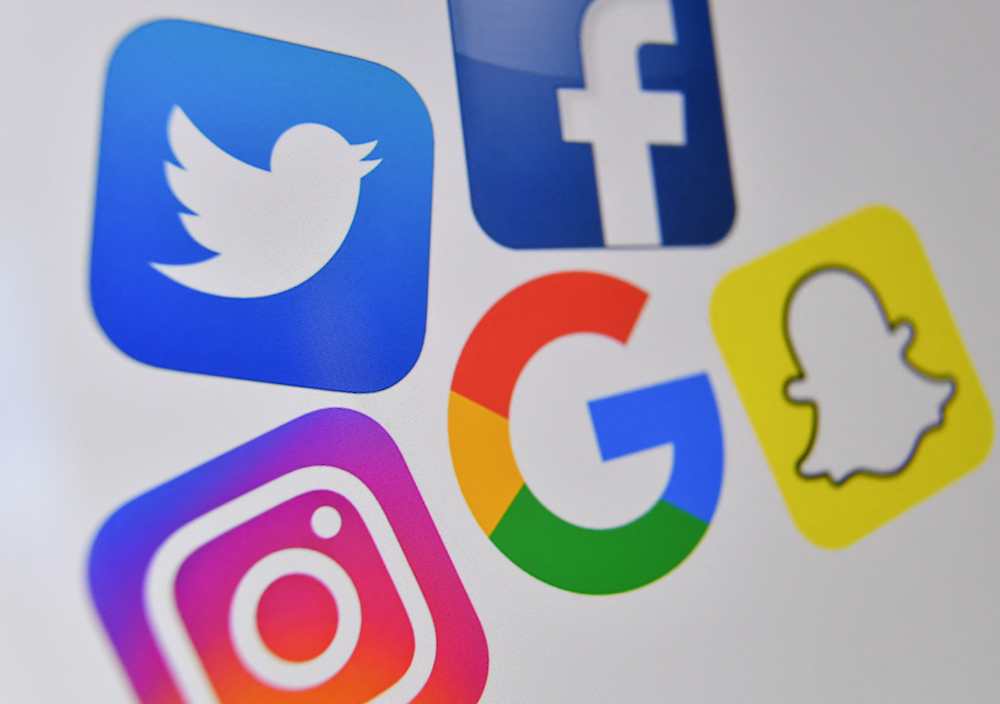 This file photo taken on October 21, 2020 shows the logos of Google, Facebook, Snapchat, Twitter and Instagram. u00e2u20acu201d AFP pix