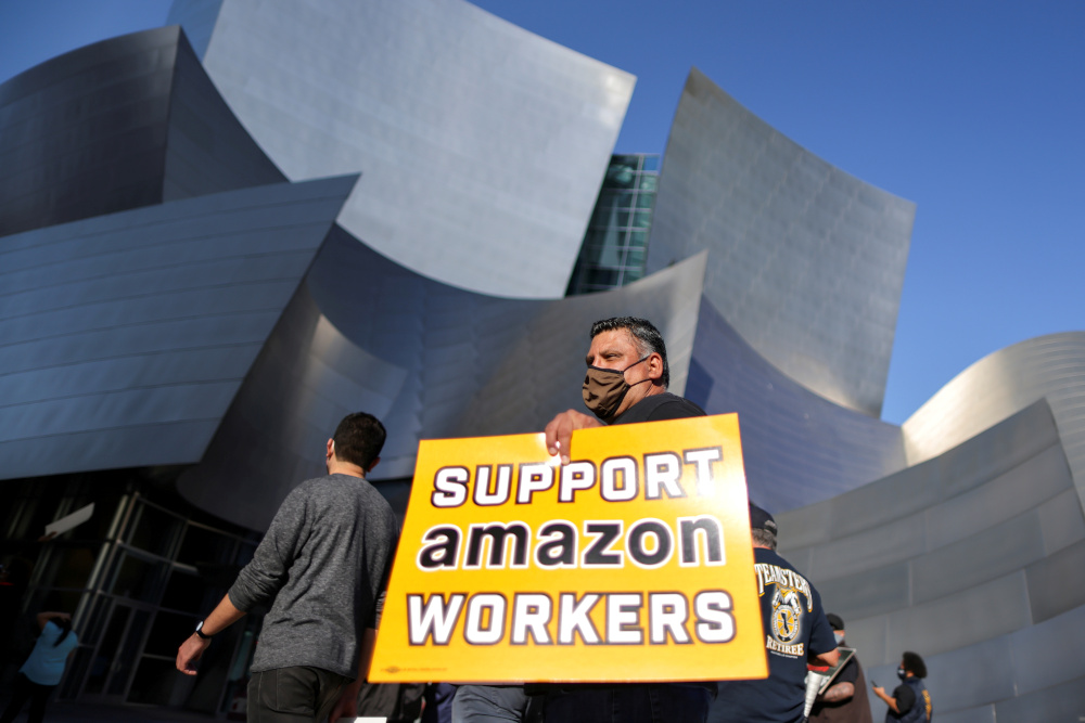 People protest in support of the unionising efforts of the Alabama Amazon workers, in Los Angeles, California, US, March 22, 2021. u00e2u20acu201d Reuters picnn