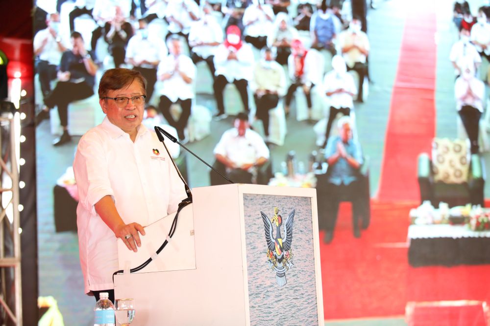 Chief Minister Datuk Patinggi Abang Johari Openg speaks at the ground-breaking ceremony of the Batang Lupar Bridge March 23, 2021. u00e2u20acu201d Picture courtesy of the Information Dept