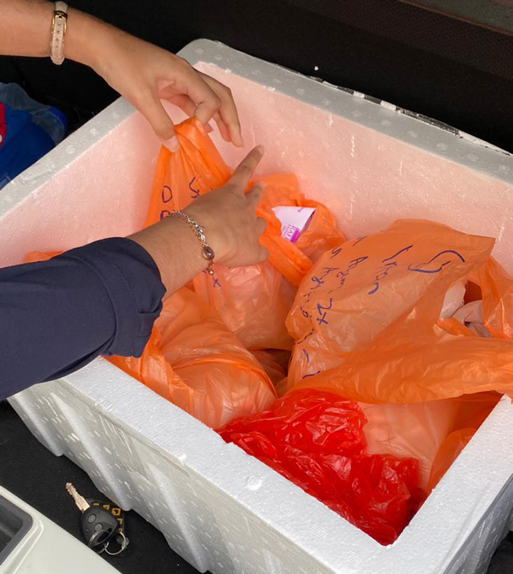 Your 'nasi kandar' packets will be safely stored in a styrofoam box during the journey to keep warm.
