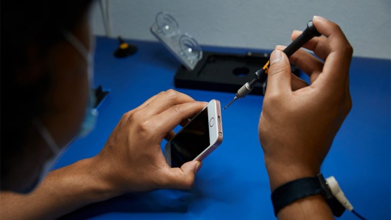 Now, Apple is going global with the Independent Repair Provider Programme, having first expanded to Europe and Canada last year with over 1,500 certified locations across the three markets. u00e2u20acu2022 SoyaCincau pic