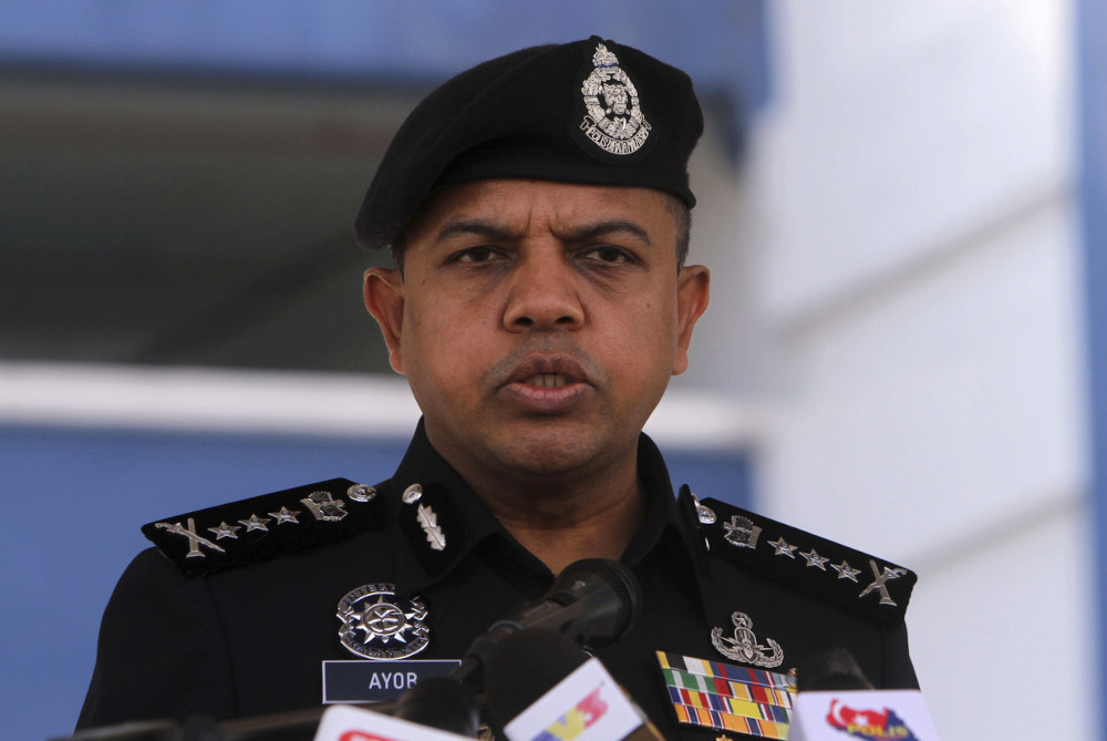 Johor police chief Datuk Ayob Khan Mydin Pitchay said the suspects, comprising 11 men and a woman aged 22 to 33, were detained at Cheras area between 4.30pm and 6.10pm. u00e2u20acu201d Bernama pic 