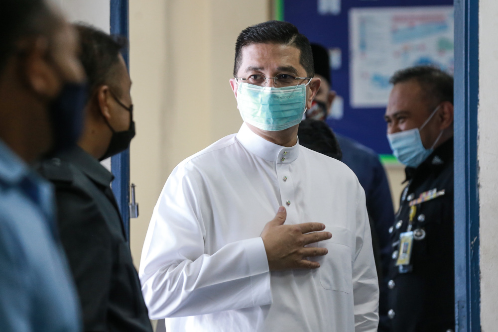 Gombak MP Datuk Seri Mohamed Azmin Ali visits the Hulu Kelang police station located in his constituency, March 5, 2021. u00e2u20acu201d Picture by Ahmad Zamzahuri