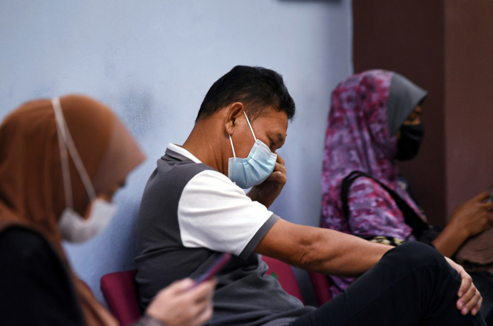 Abu Bakar Osman, 59, pleaded guilty to a charge of organising a wedding feast which he knew would likely to spread the infection of any disease dangerous to life, in Mentakab between 1pm and 2pm on February 13. u00e2u20acu201d Bernama pic 
