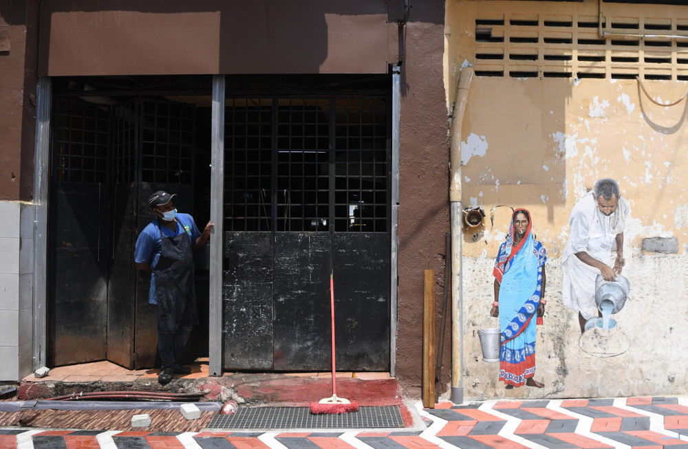 A mural next to a shop on Kuantan Art Street. — Bernama pic 