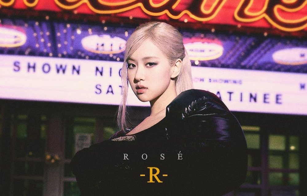 Rosu00c3u00a9 has been making a name for herself as a solo singer. u00e2u20acu201d Picture via Instagram/roses_are_rosie