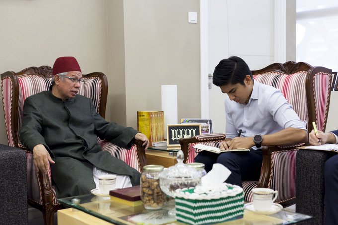 Muar MP Syed Saddiq says Datuk Zulkifli Mohamad is now silent when the EC delayed the decision yesterday. u00e2u20acu2022 Picture via Twitter/Syed Saddiq