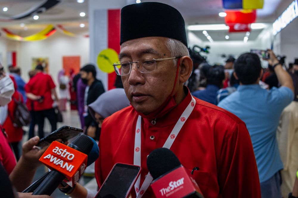 Umno supreme council member Datuk Seri Mahdzir Khalid speaks to reporters during the partyu00e2u20acu2122s general assembly in Kuala Lumpur March 28, 2021. u00e2u20acu201d Picture by Shafwan Zaidon