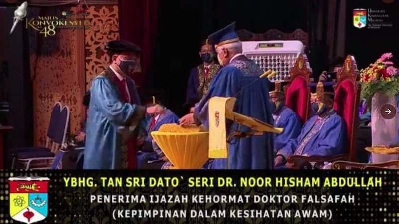 Health director-general Tan Sri Dr Noor Hisham Abdullah was conferred the honorary doctorate in Leadership in Public Health by UKM chancellor Tuanku Muhriz Almarhum Tuanku Munawir yesterday. u00e2u20acu201d Picture courtesy of Twitter/Noor Hisham Abdullah
