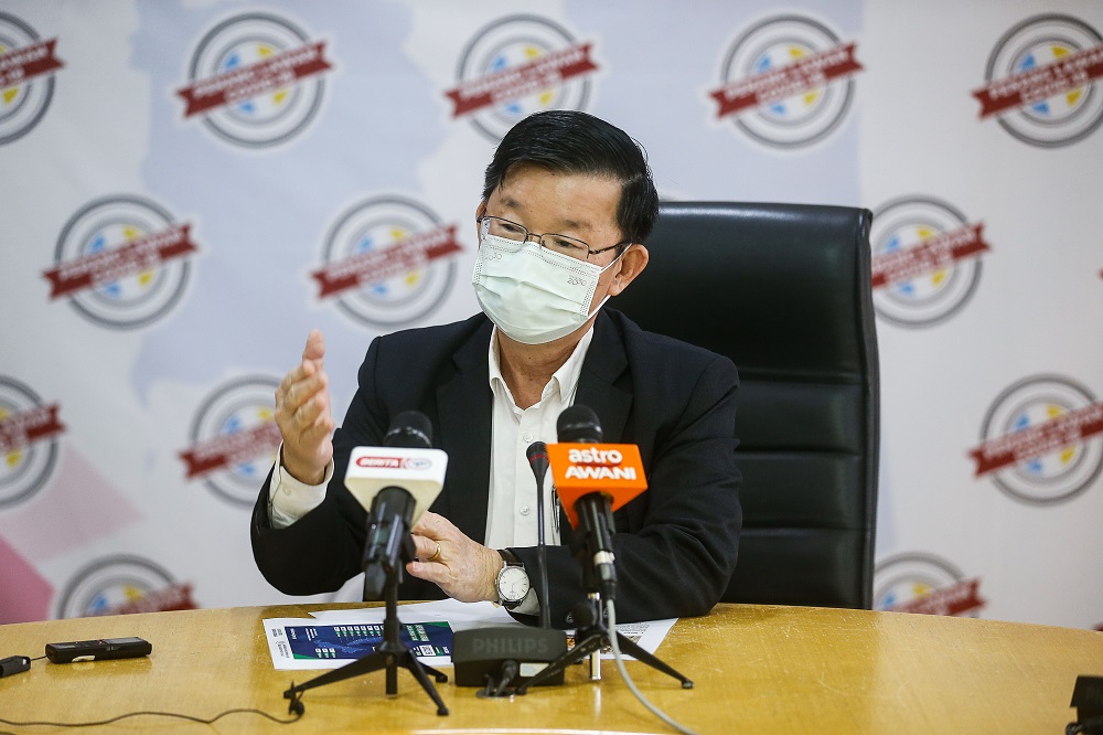 Penang Chief Minister Chow Kon Yeow speaks during a press conference in George Town April 13, 2021. u00e2u20acu201d Picture by Sayuti Zainudin