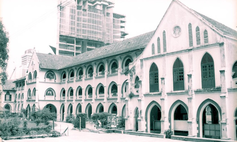 A photograph of SMK Convent Bukit Nanas from 1998. u00e2u20acu201d Picture courtesy of Badan Warisan Malaysia