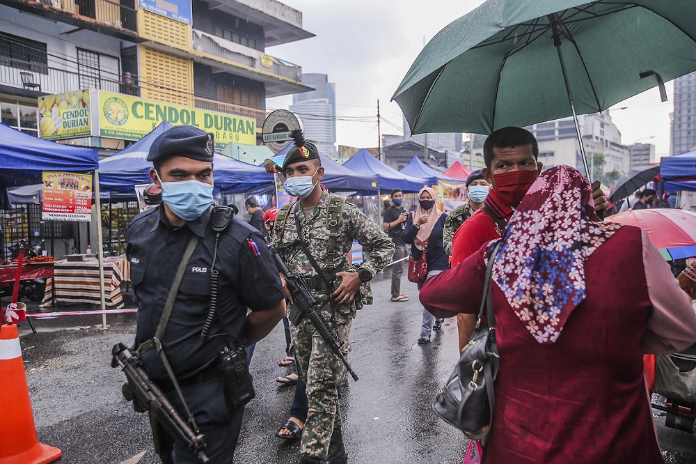 Local authorities will monitor the bazaar closely to prevent SOP violations. 