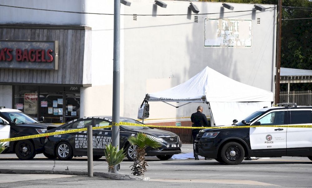 LA police shoot dead man wearing body armour in Hollywood | Malay Mail