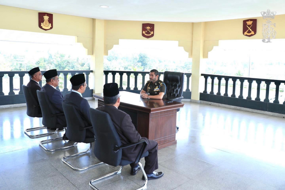 Johor Crown Prince Tunku Ismail Sultan Iskandar (centre) after receiving an audience at his official palace in Pasir Pelangi, April 19, 2021. u00e2u20acu201d Picture via Facebook