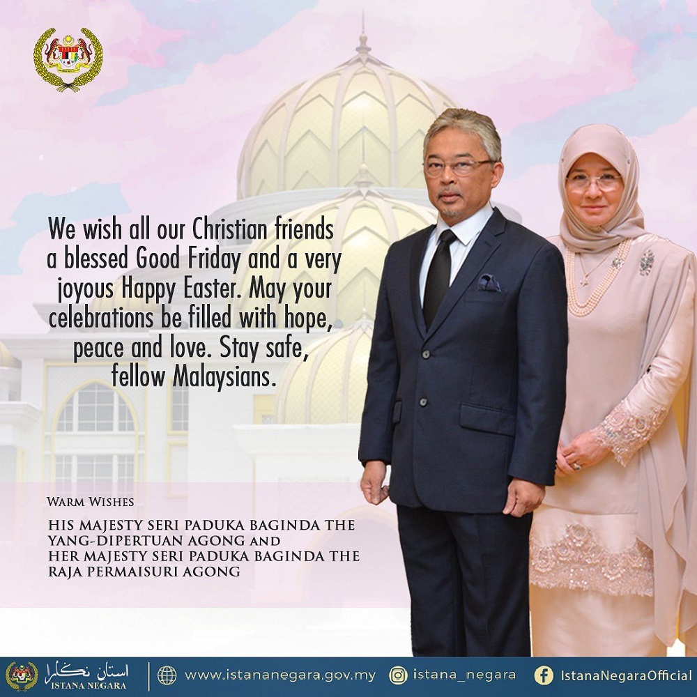 A screenshot of Yang di-Pertuan Agong Al-Sultan Abdullah Ri'ayatuddin Al-Mustafa Billah Shah and Raja Permaisuri Agong Tunku Azizah Aminah Maimunah Iskandariahu00e2u20acu2122s wishes on the Istana Negara Facebook page.