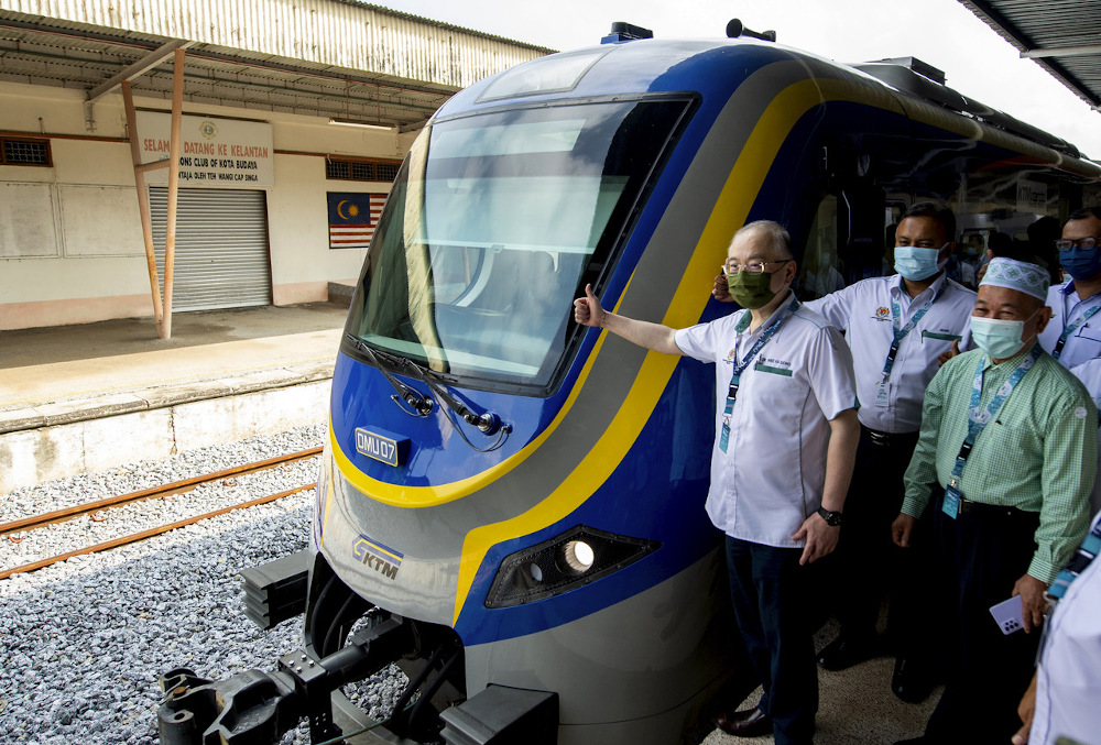Datuk Seri Wee Ka Siong is seen at the launch of the Diesel Multiple Unit trains at the Pasir Mas Keretapi Tanah Melayu (KTM) Station in Tumpat April 11, 2021. u00e2u20acu201d Bernama pic