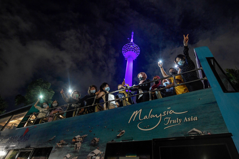 The KL Hop-On Hop-Off (HOHO) bus service is a popular and convenient way to explore famous landmarks in the city and avoid traffic congestion. u00e2u20acu201d Bernama pic
