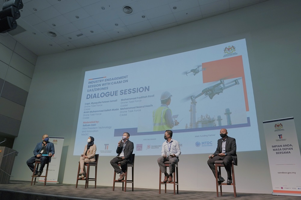 (From left) MaGIC senior vice president (Technology and Innovation) Safuan Zairi, CAAM drone task force captain, Illyaquila Fateen Ismail, Muhammad Fadillah Rosli, Amin Muhammad Salleh Muda and Mohammed Nazrul Hazih at a dialogue session. u00e2u20acu2022 Picture cour