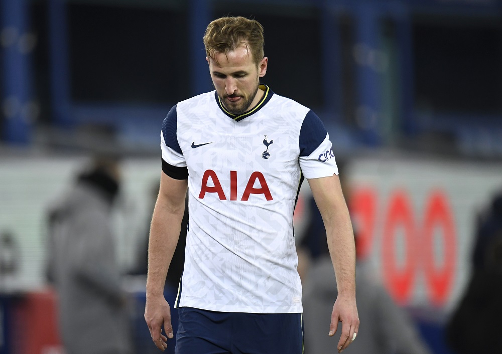 Tottenham Hotspur's Harry Kane reacts after sustaining an injury during the match against Everton April 17, 2021. u00e2u20acu2022 Pool via Reuters 