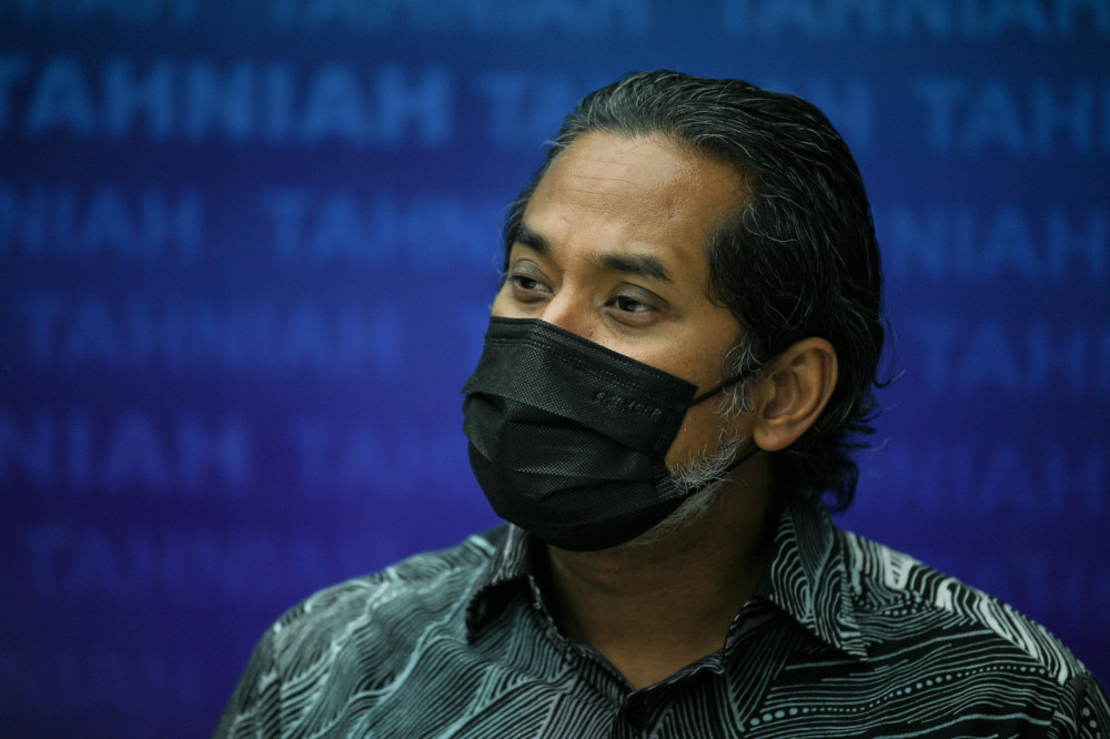 Khairy Jamaluddin speaks to the media after visiting the Vaccination Centre at Dewan Wawasan 2020 in Kangar, Perlis, April 27, 2021. u00e2u20acu201d Bernama pic 
