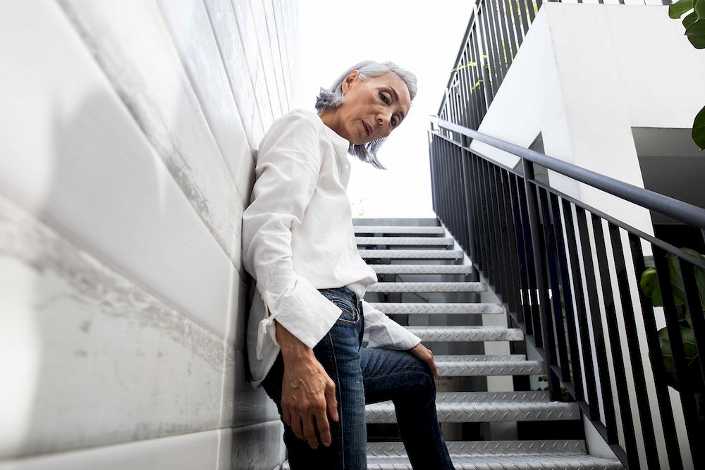 Ong has also modelled for luxury fashion magazine L’Officiel Singapore, local womenswear label Store Unda and American cosmetics brand IT Cosmetics.