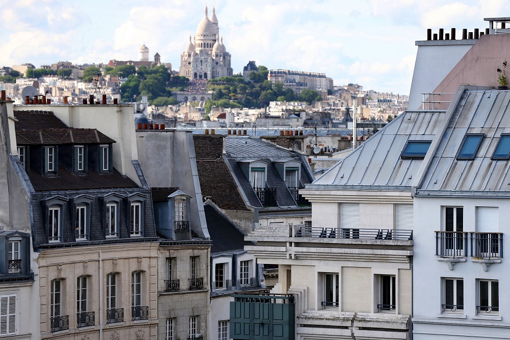 A viral hashtag has in recent days sought to rally Parisians' anger on what some residents see as an unacceptably dirty city, a far cry from the romantic image of the French capital promoted in books and films. u00e2u20acu2022 AFP pic via ETX Studio