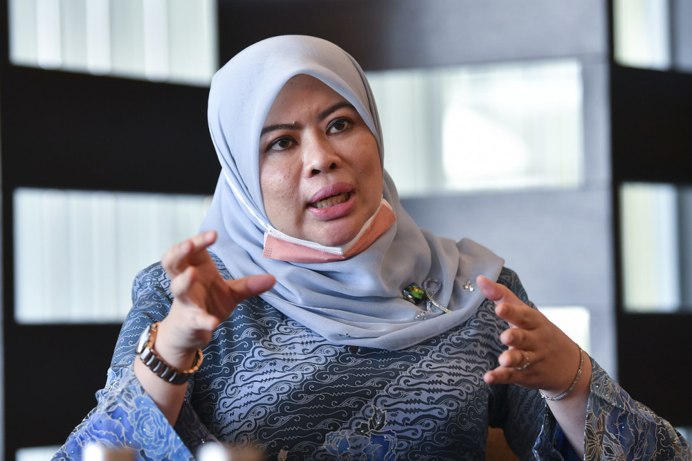 Women, Family and Community Development Minister Datuk Seri Rina Harun speaks to the media after officiating the ministryu00e2u20acu2122s NGO Convention in Putrajaya, April 1, 2021. u00e2u20acu201d Bernama pic