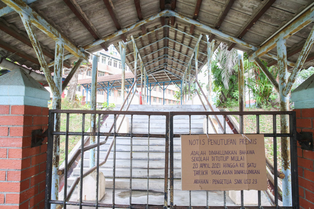 SMK USJ 23, one of the 19 schools that were ordered to close down on April 20, 2021 for disinfection and close contact tracing following the discovery of several cases of Covid-19. u00e2u20acu201d Picture by Choo Choy May