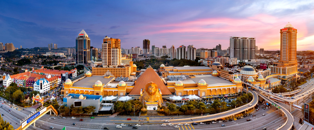Sunway Pyramid won EdgePropu00e2u20acu2122s best managed property in retail category 10 years and above. u00e2u20acu201d Picture courtesy of Sunway Malls