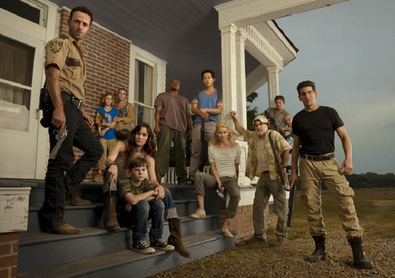 u00e2u20acu02dcThe Walking Deadu00e2u20acu2122 follows the gory adventures of a group of humans who have survived a catastrophe unleashed by a virus that turns the dead into highly contagious zombies. u00e2u20acu2022 Picture courtesy of AMC via ETX Studio