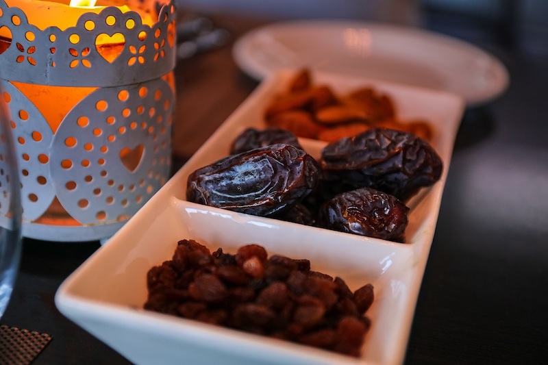 Listeners are introduced to the many varieties of dates in the iconic ad. — Picture from Pexels