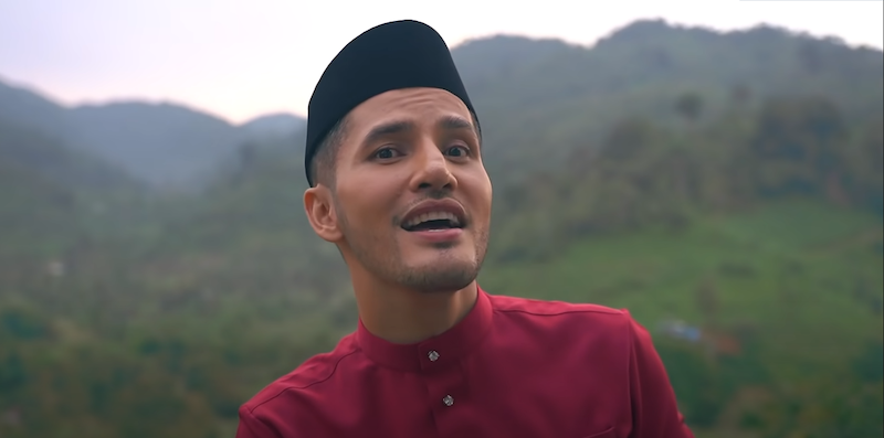 Cosmetic mogul, Datuk Seri Aliff Syukri Kamarzaman is in disbelief after his Hari Raya song is currently trending at number one on YouTube Malaysia. u00e2u20acu201d Screenshot from Youtube/ TV Terlajak Laris
